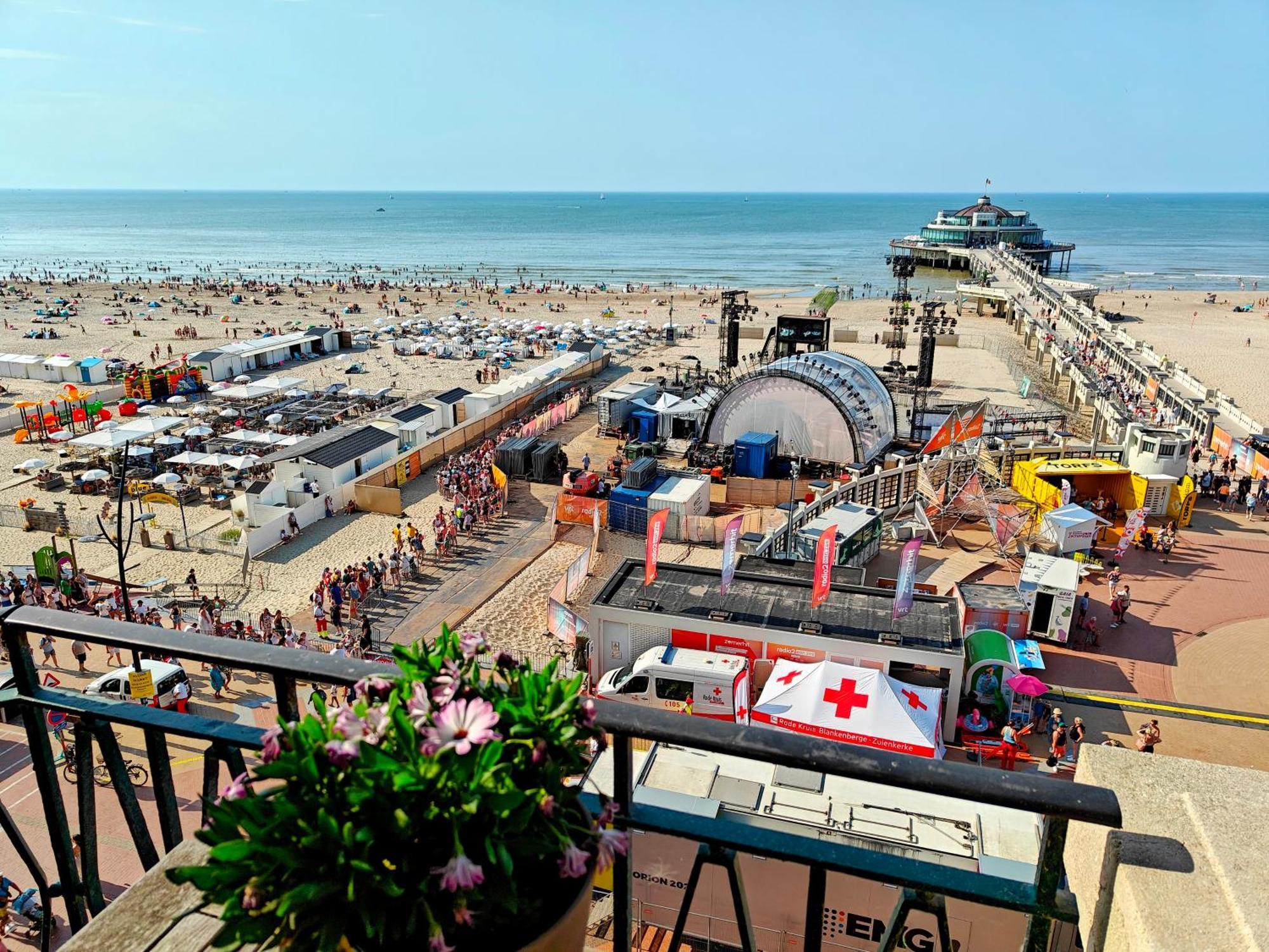 Appartement Douze Mer Blankenberge Esterno foto